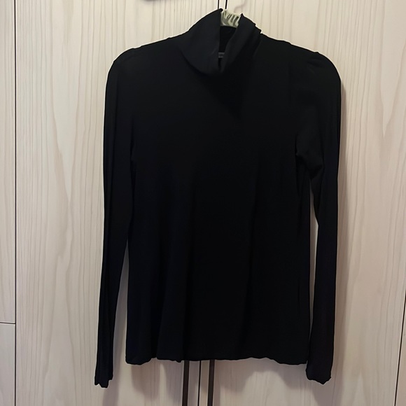 JAMES PERSE  black turtleneck with back detail - Picture 3 of 7